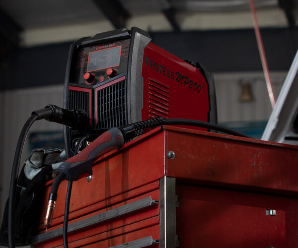 Introducing the YesWelder FIRSTESS MP200 5-in-1 Welder & Cutter, Initial setup, cuts and welds!