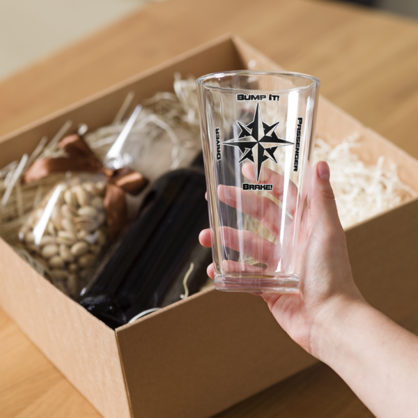 Spotter Life Shaker pint glass - Image 2